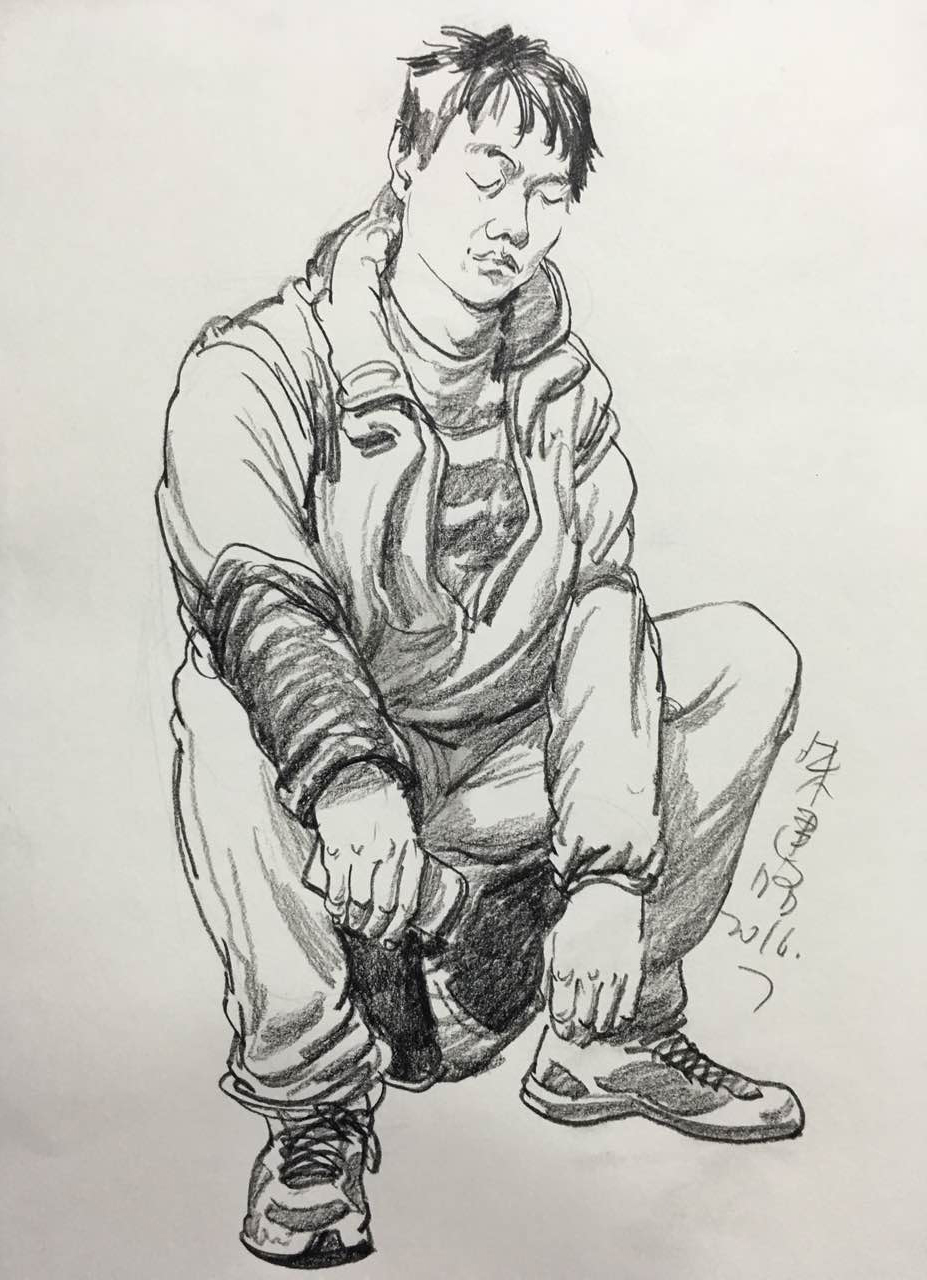 人物速寫男孩蹲坐范畫賞析