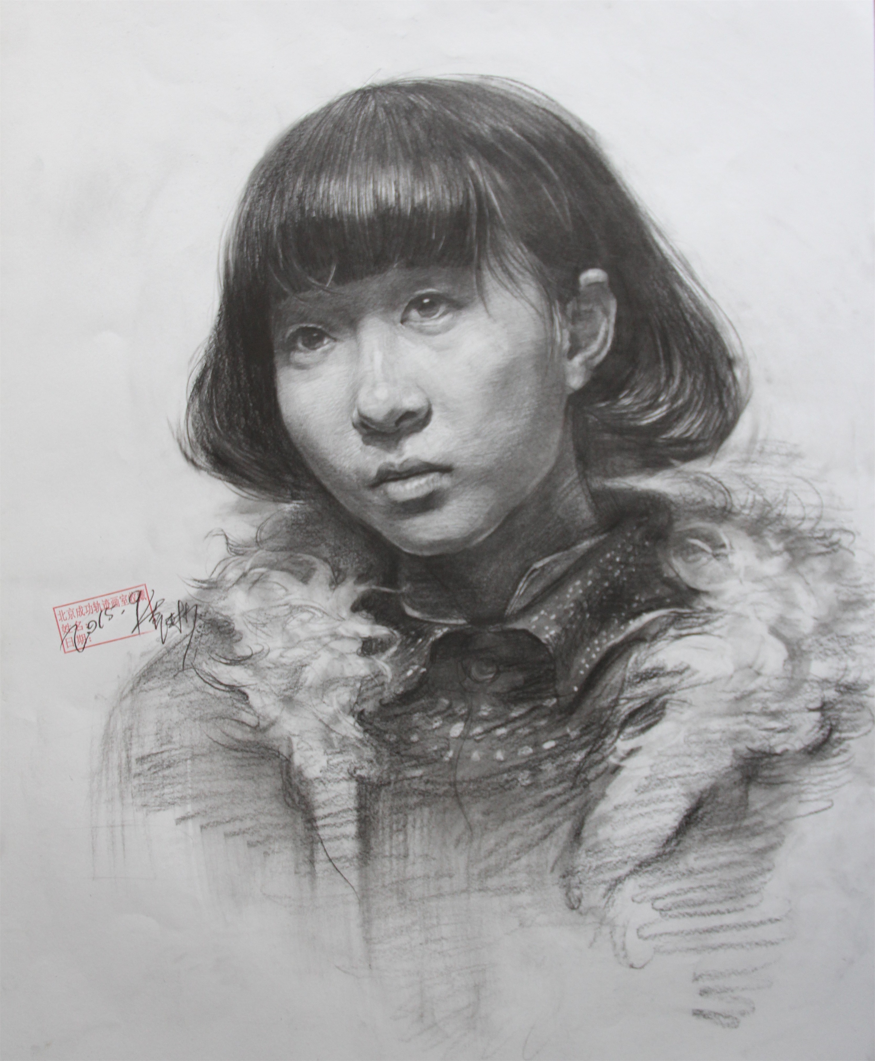 素描人像短發女士范畫賞析