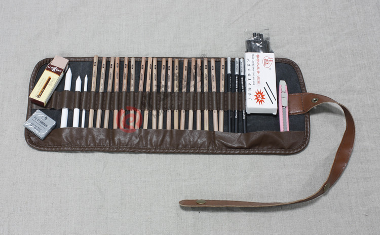 京美考畫室:初學者必備素描工具有哪些