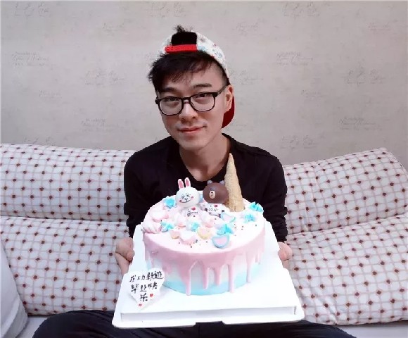 北京成功軌跡畫室祝福學子們畢業