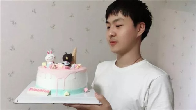 北京成功軌跡畫室祝福學子們畢業